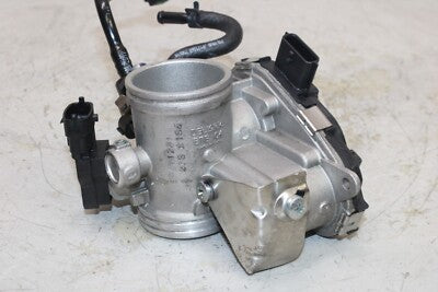 18-19 KTM 390 DUKE OEM MAIN FUEL INJECTORS / THROTTLE BODIES