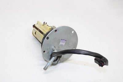 06-22 KAWASAKI VULCAN 900 VN900B CLASSIC OEM FUEL GAS PUMP
