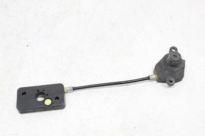 1994 SUZUKI KATANA 600 GSX600F OEM REAR PASSENGER SEAT LATCH LOCK !NO KEY!