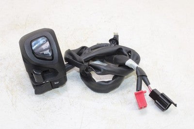 2018 YAMAHA XMAX CZD300A OEM LEFT HANDLE SWITCHES HORN SIGNALS SWITCH