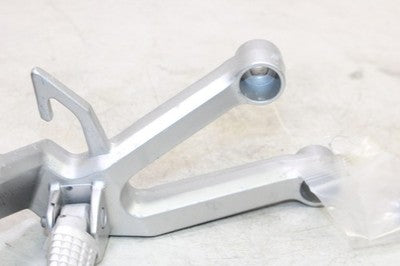 2006 SUZUKI SV650S OEM RIGHT REAR BACK PASSENGER PEG
