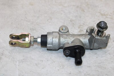01-06 SUZUKI KATANA 750 GSX750F OEM REAR BACK BRAKE MASTER CYLINDER