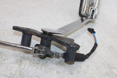04-10 KAWASAKI VULCAN VN2000A OEM RIGHT REARSET BRAKE FOOT PEDAL W REAR PEDAL