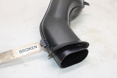 2002 SUZUKI GSXR 1000 RIGHT AIR INTAKE TUBE DUCT