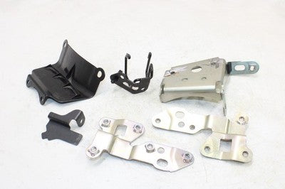 2018 YAMAHA XMAX CZD300A OEM MISC BRACKETS MOUNTS