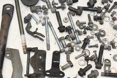 2003 YAMAHA V STAR 1100 XVS1100 OEM ENGINE MOUNTING BOLTS HARDWARE MOTOR SCREWS