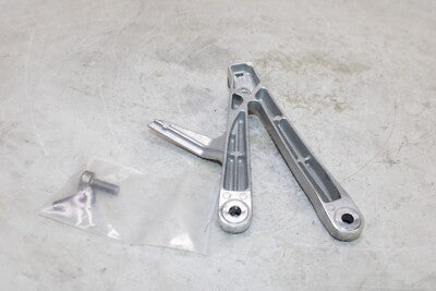 05-23 HONDA CBR600RR OEM RIGHT REAR BACK PASSENGER PEG