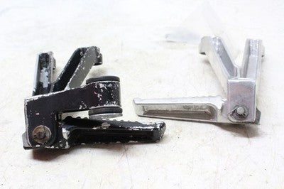 00-01 HONDA CBR929RR OEM REAR BACK PASSENGER PEG SET PAIR