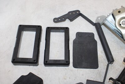 2014 SUZUKI VSTROM 1000 DL1000A ABS OEM GAS TANK FUEL CELL PETROL BRACKET MOUNT