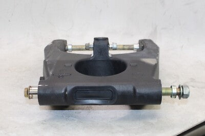 2004 TRIUMPH DAYTONA 600 OEM REAR SWINGARM BACK SUSPENSION SWING ARM