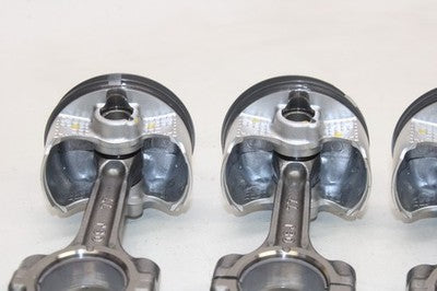 21-23 SUZUKI GSXS750 GSXS-750 OEM ENGINE MOTOR BLOCK PISTONS