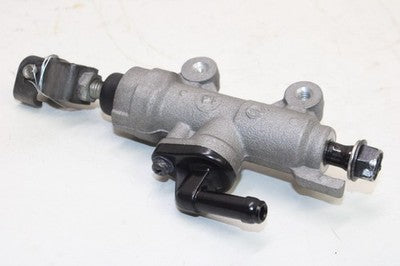 15-22 HONDA CBR300R OEM REAR BACK BRAKE MASTER CYLINDER