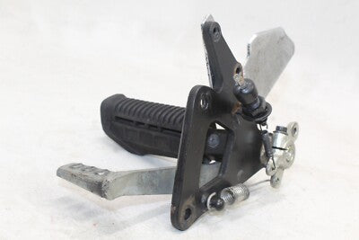 2009 SUZUKI GS500F OEM RIGHT REARSET REAR SET DRIVER FOOT PEG REST STOP