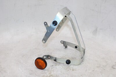 2015 SUZUKI BOULEVARD C50 VL800 OEM FRONT WHEEL FENDER BRACKET MOUNT