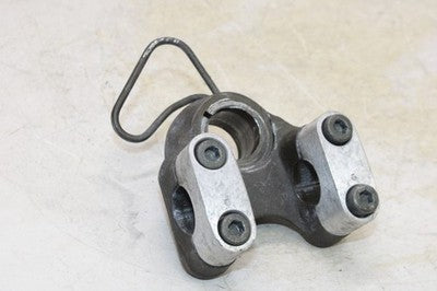 2006 YAMAHA MAJESTY 400 YP400 OEM HANDLEBAR CLAMP