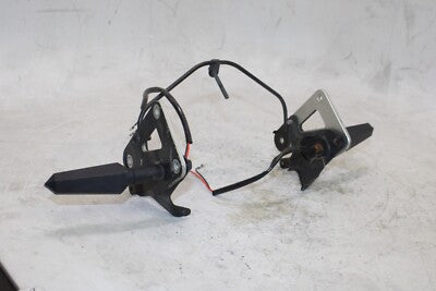 2007 SUZUKI SV650 OEM FRONT LEFT RIGHT TURN SIGNALS LIGHT INDICATORS W BRACKET