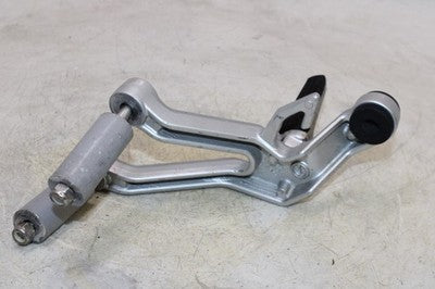 03-06 SUZUKI SV1000S OEM RIGHT REAR BACK PASSENGER PEG