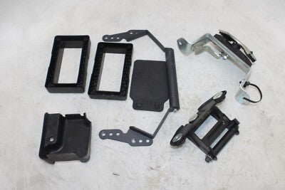 2014 SUZUKI VSTROM 1000 DL1000A ABS OEM GAS TANK FUEL CELL PETROL BRACKET MOUNT