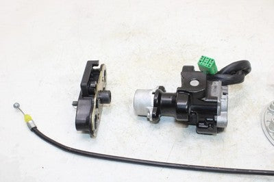 01-02 SUZUKI GSXR 1000 OEM IGNITION LOCK SET W/ GAS CAP SEAT LOCK !no Key!