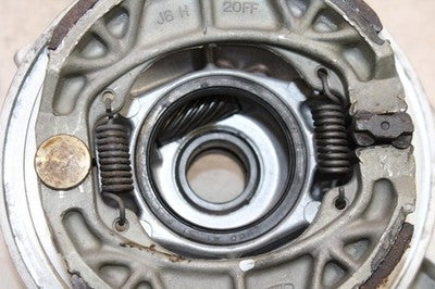 1987 HONDA ELITE 150 CH150 OEM REAR BACK DRUM