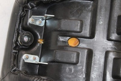96-04 KAWASAKI VULCAN 1500 VN1500A OEM FRONT DRIVERS SEAT