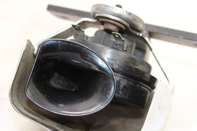 96-08 KAWASAKI VULCAN 1500 VN1500D OEM HORN SIGNAL