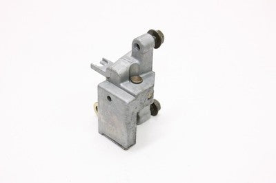 2005 YAMAHA VINO 125 YJ125 OEM REAR PASSENGER SEAT LATCH LOCK ASSEMBLY