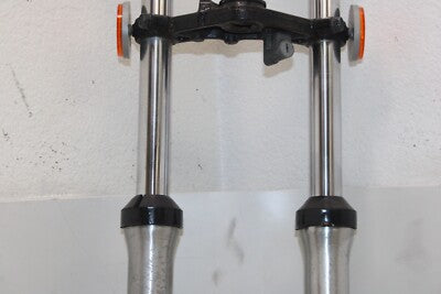 1980 SUZUKI GS250T OEM FRONT FORKS SHOCK SUSPENSION END COMPLETE TRIPLE TREE