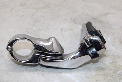 99-09 YAMAHA V STAR 1100 XVS1100 CUSTOM OEM RIGHT FRONT FOOT REST PEG STEP