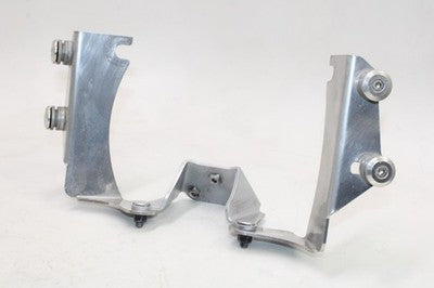 2009 KAWASAKI VULCAN 900 VN900B CLASSIC OEM HEADLIGHT FRONT MOUNT BRACKET