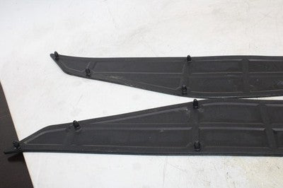 05-10 YAMAHA MAJESTY 400 YP400 OEM FLOORBOARD RUBBER MAT PAIR