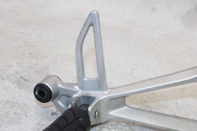 2022 HONDA CBR300R OEM RIGHT REAR BACK PASSENGER PEG
