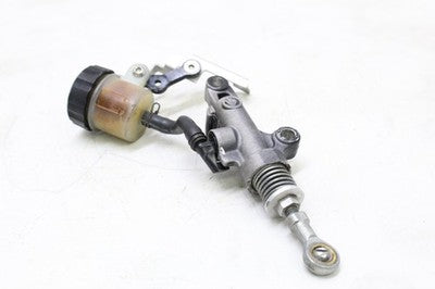 04-06 YAMAHA YZF R1 OEM REAR BACK BRAKE MASTER CYLINDER W RESERVOIR