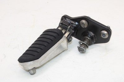 04-09 SUZUKI VSTROM 650 DL650 OEM LEFT FRONT FOOT REST PEG STEP