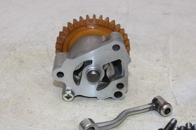 2011 TRIUMPH THRUXTON 900 OEM ENGINE MOTOR OIL PUMP PAIR