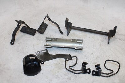 2004 YAMAHA V STAR 1100 XVS1100 OEM REFLECTOR BRACKETS MOUNTS MISC