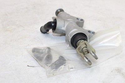 99-02 KAWASAKI NINJA ZX6R ZX600J OEM REAR BACK BRAKE MASTER CYLINDER