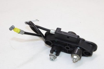 2012 KAWASAKI VULCAN 900 VN900B CLASSIC OEM REAR BACK SEAT LOCK !NO KEY!