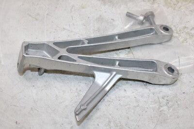 05-23 HONDA CBR600RR OEM RIGHT REAR BACK PASSENGER PEG