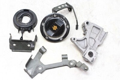 03-09 SUZUKI SV650S OEM GAS TANK FUEL CELL PETROL RESERVOIR BRACKET MOUNT SET