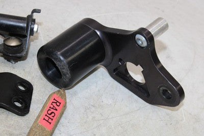 06-07 SUZUKI GSXR 750 OEM MOUNTING BRACKETS MOUNTS SET