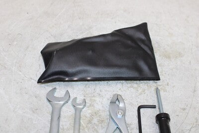 11-17 SUZUKI BOULEVARD C50 VL800 OEM STOCK TOOLS OEM TOOL BAG KIT SET