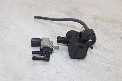 2015 KAWASAKI NINJA 300 EX300B ABS OEM AIR VALVE SOLENOID TOP ENGINE SENSOR PAIR