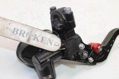 18-23 KAWASAKI NINJA 400 EX400 OEM FRONT BRAKE MASTER CYLINDER W/ LEVER