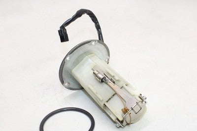 06-22 KAWASAKI VULCAN 900 VN900B CLASSIC OEM FUEL GAS PUMP