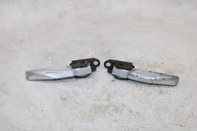 2020 SYM 200i OEM FRONT FOOT RESTS PEGS STEPS SET PAIR