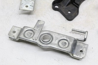 2006 2007 SUZUKI GSXR 600 750 OEM REAR FRONT SEAT MOUNTING BRACKET MOUNT