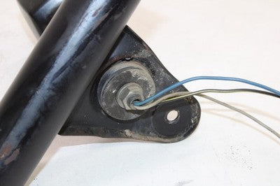 1981 KAWASAKI KZ550 OEM LEFT FRONT TURN SIGNAL LIGHT INDICATOR