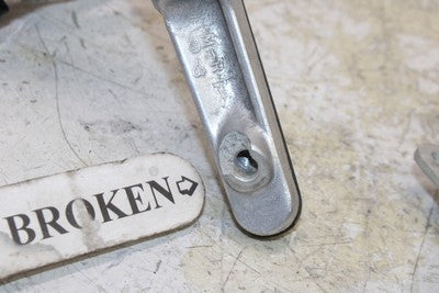 00-01 HONDA CBR929RR OEM RIGHT REARSET REAR SET DRIVER FOOT PEG REST STOP