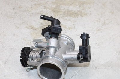 2018 BMW G310GS OEM MAIN FUEL INJECTORS / THROTTLE BODIES